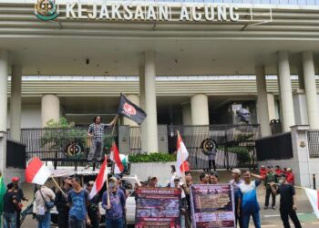 ALAK Geruduk Kejagung RI, sudah Tidak Percaya Lagi Kejati Lampung Tangani Dinas PSDA Lampung